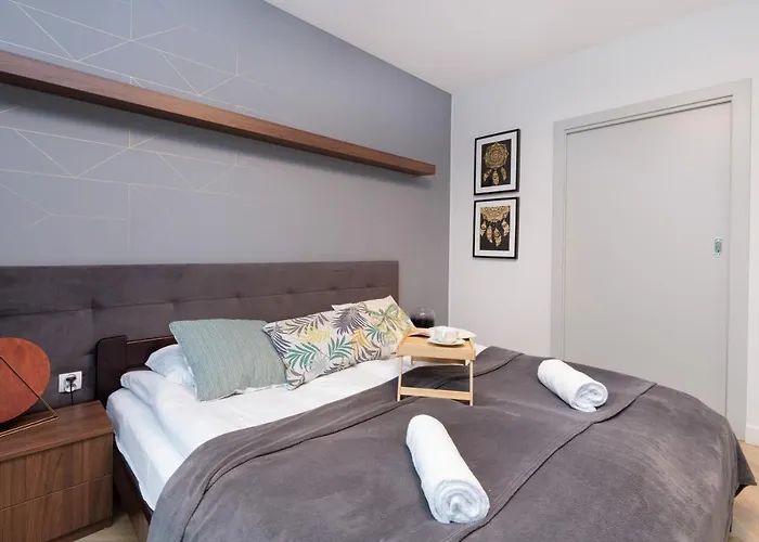 Superior Apartment With Balcony & Parking Gdansk By Noclegi Renters Prestige