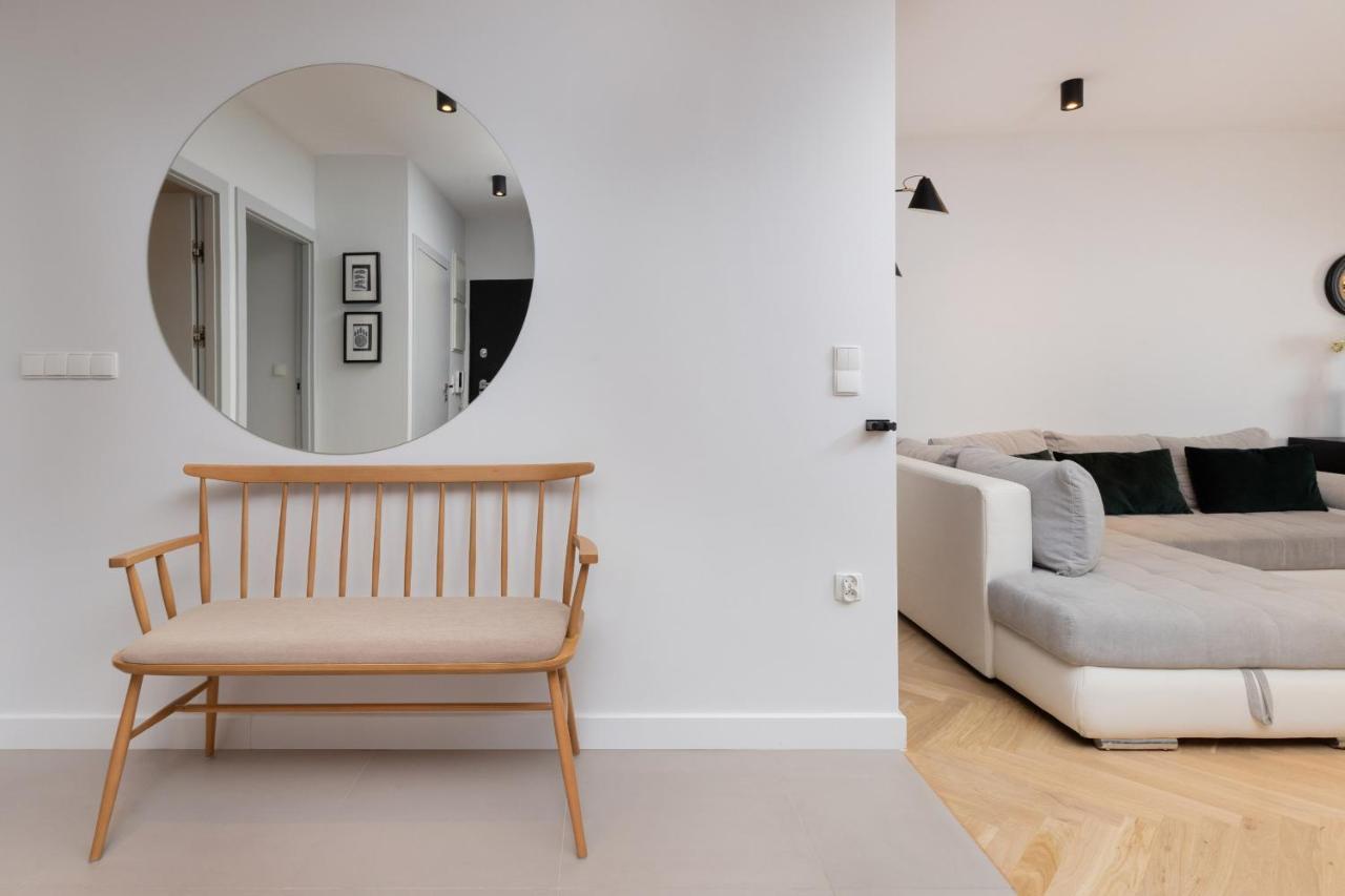 Appartamento Superior With Balcony & Parking By Renters Prestige