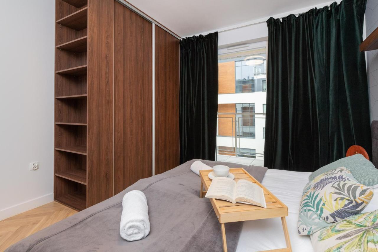 Appartamento Superior With Balcony & Parking By Renters Prestige